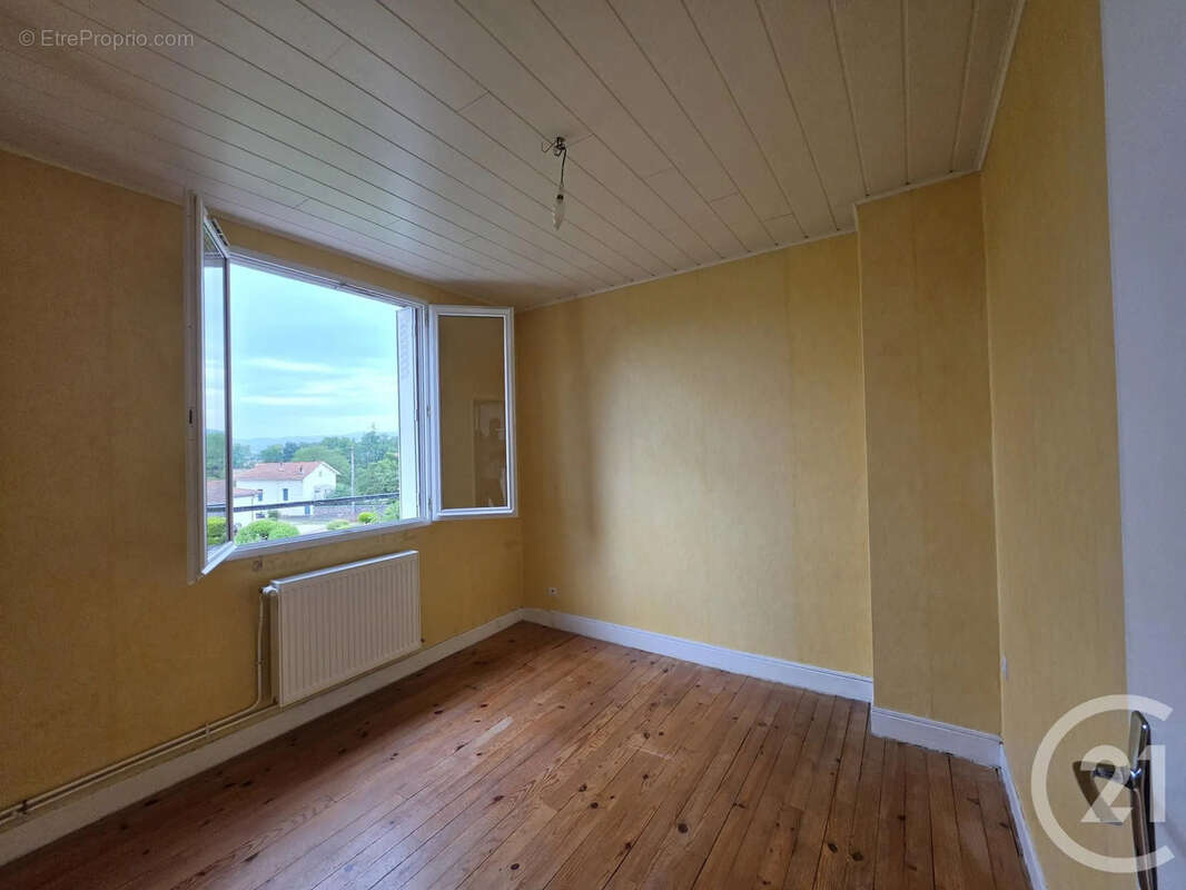 Maison 69 m² à Brioude  - photo 8