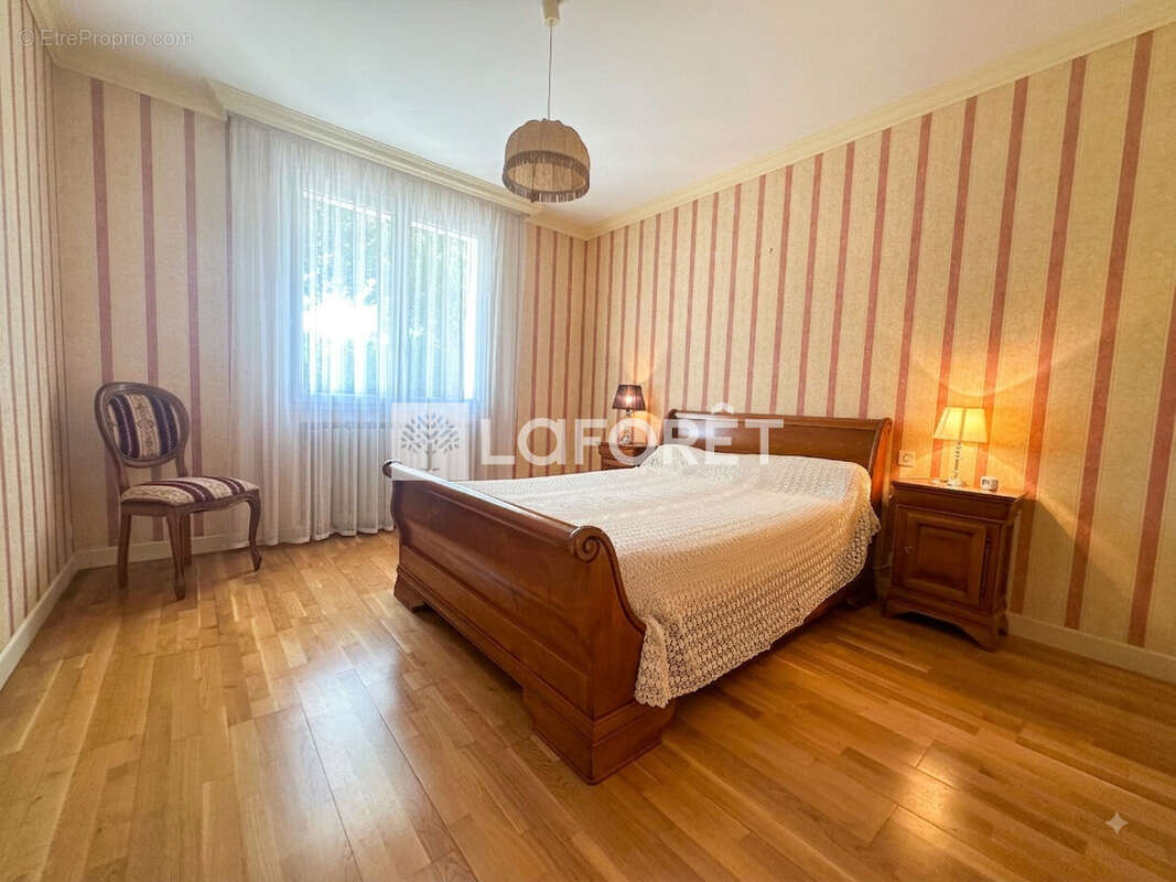 Maison 126 m² à Cambon  - photo 8
