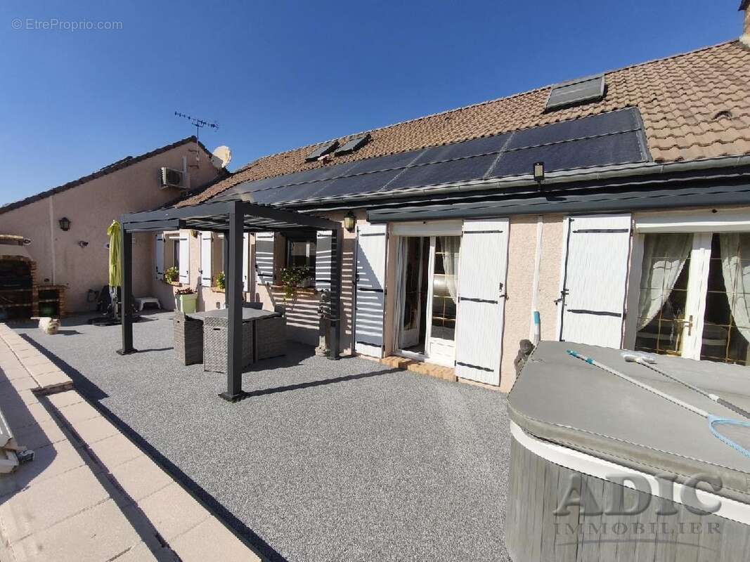 Maison 147 m² à Saint-Pathus  - photo 2