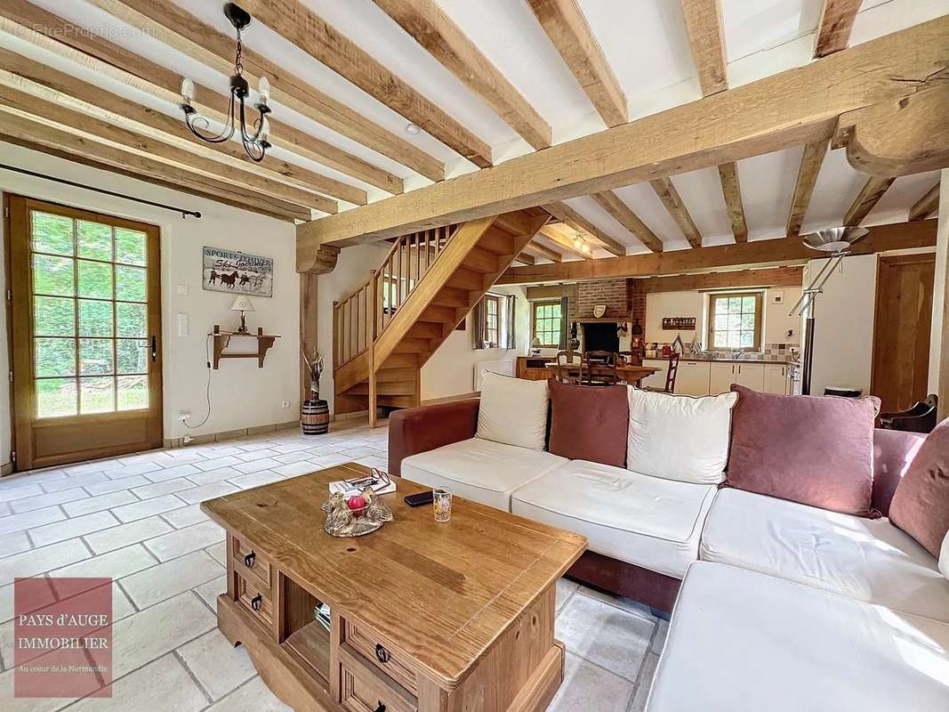 Maison à AVERNES-SAINT-GOURGON