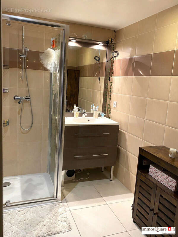 Appartement 33 m² à Gex  - photo 3