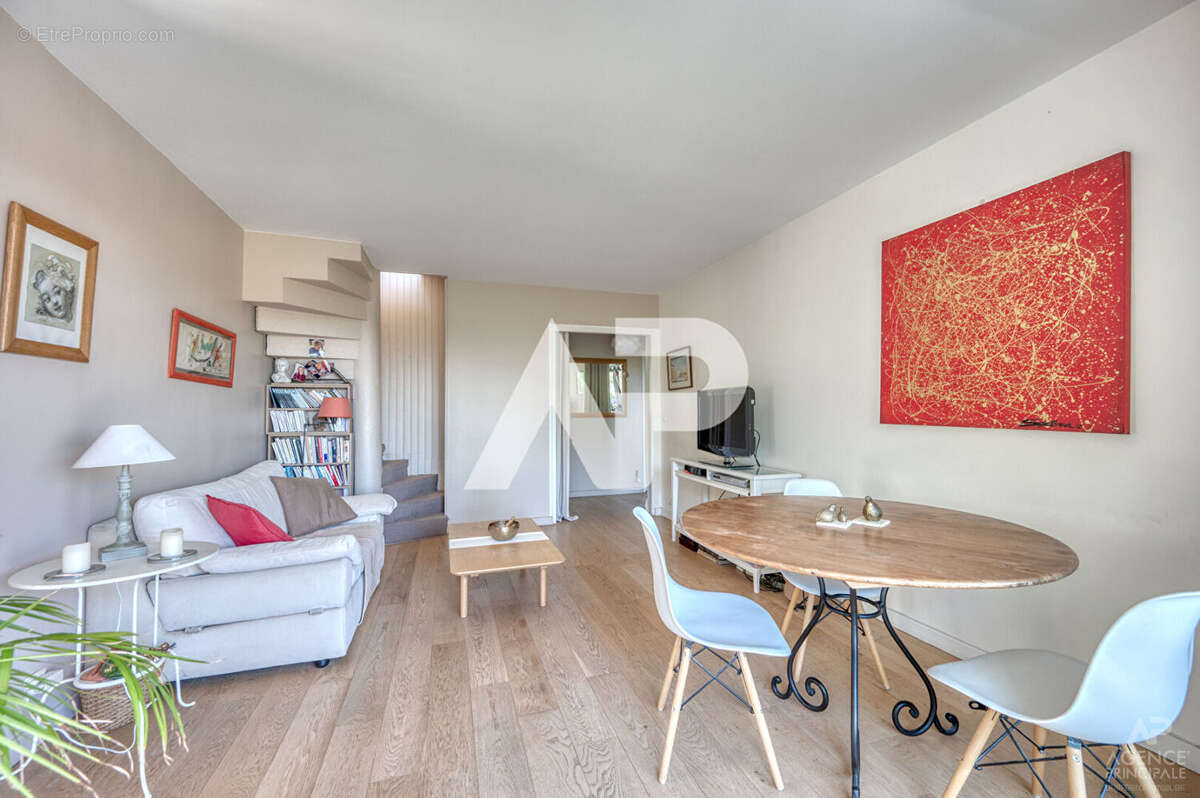 Appartement à RUEIL-MALMAISON