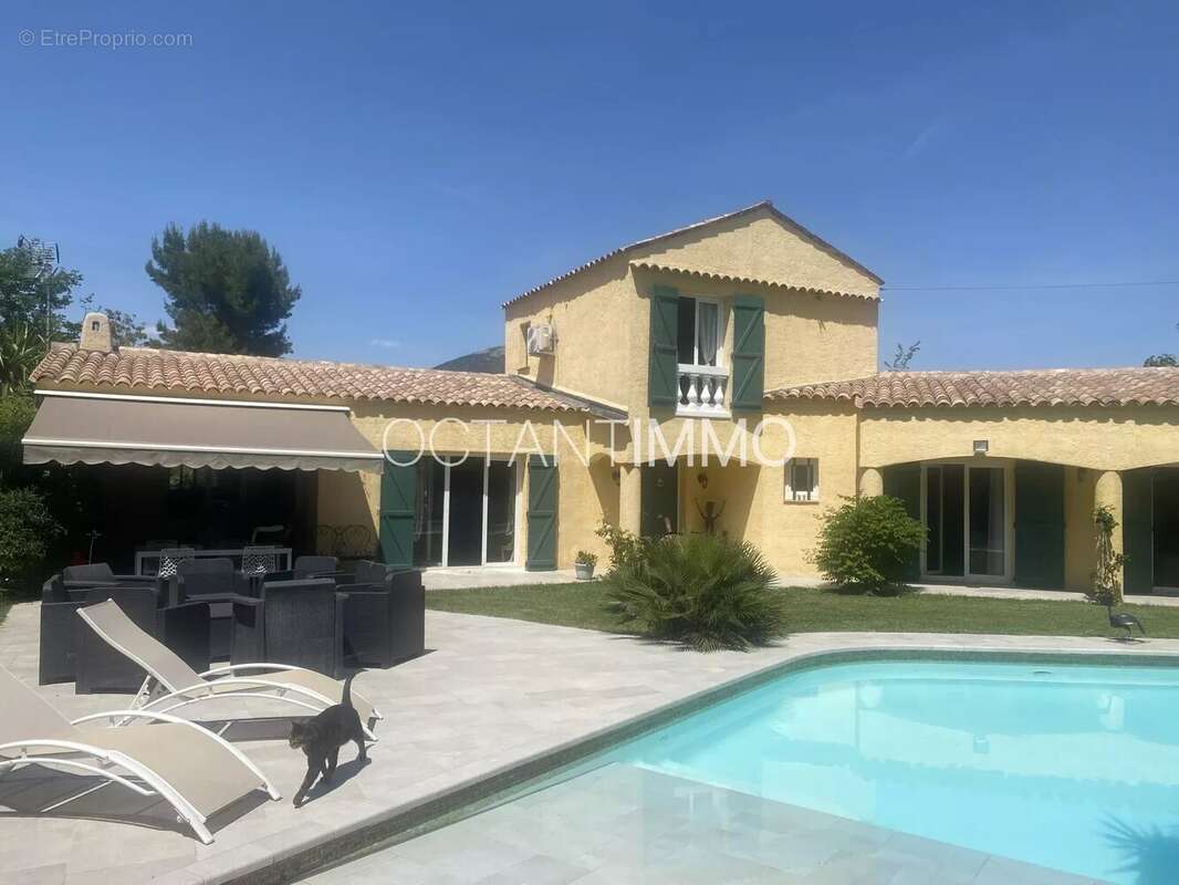 Maison à LE ROURET