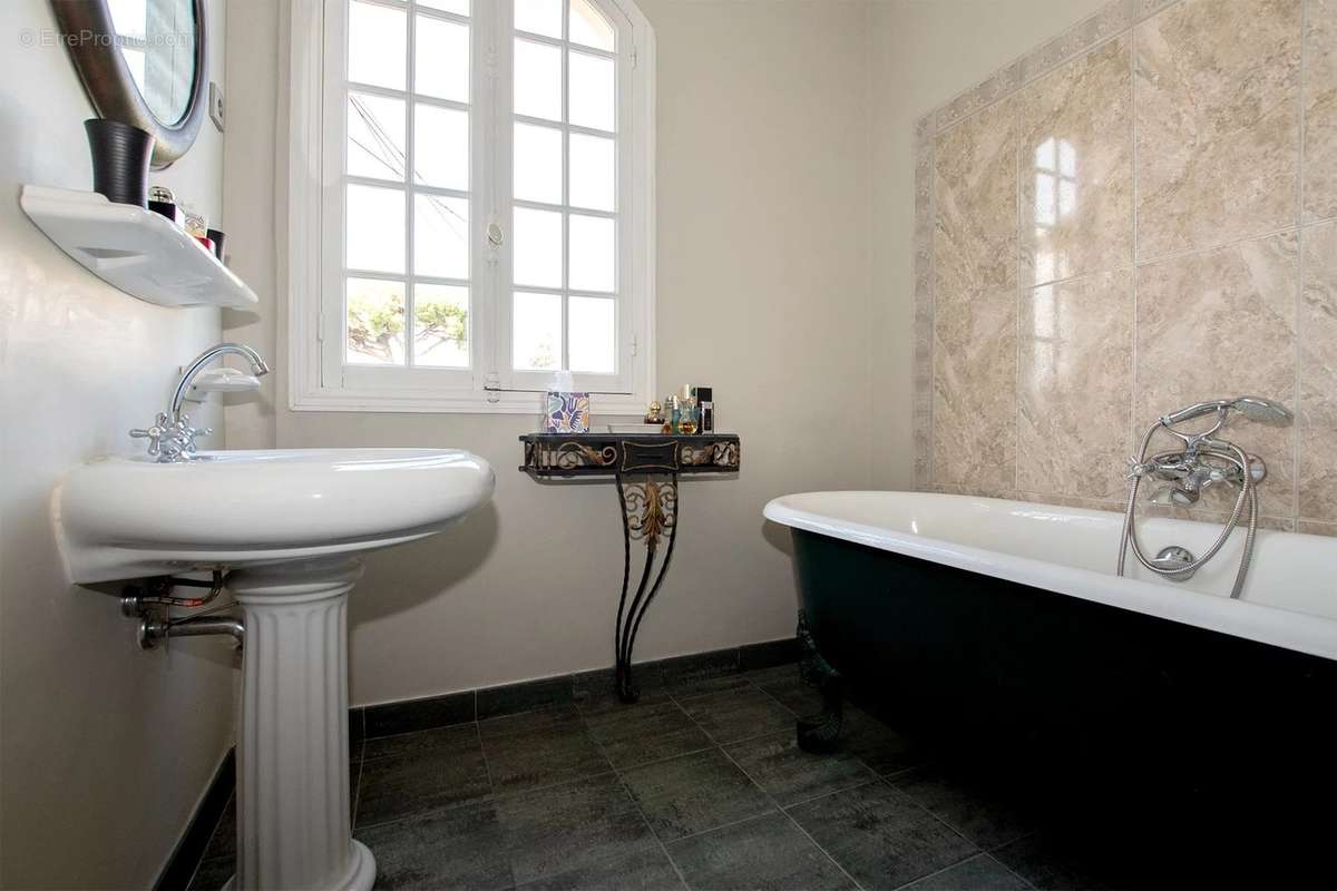 Maison à CAGNES-SUR-MER