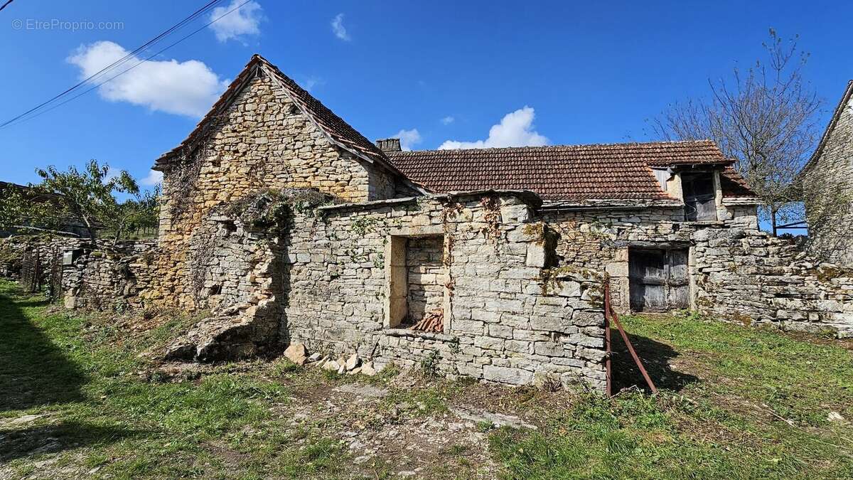 Maison en pierre à rénover sur le Causse proche de Cajarc - photo 16