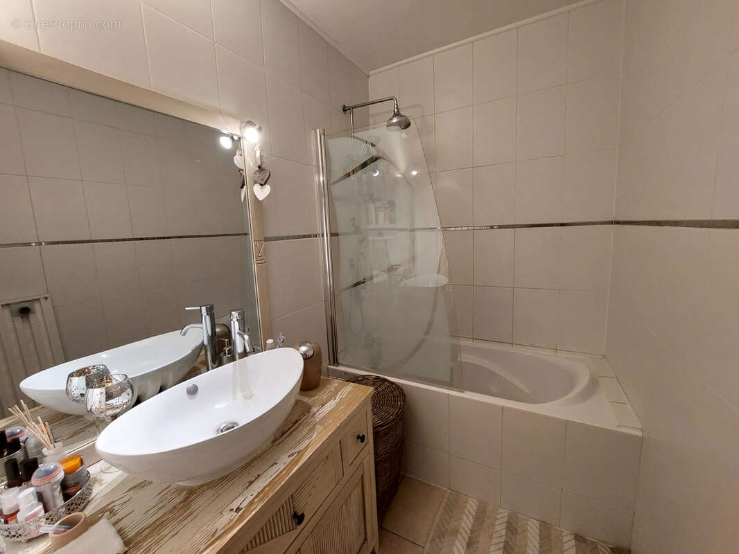 Appartement à LE PLESSIS-TREVISE