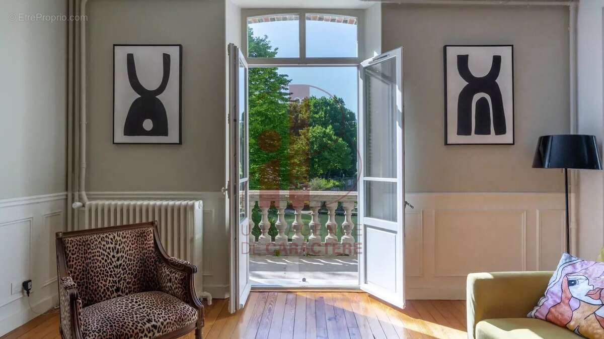 Maison à FONTAINEBLEAU