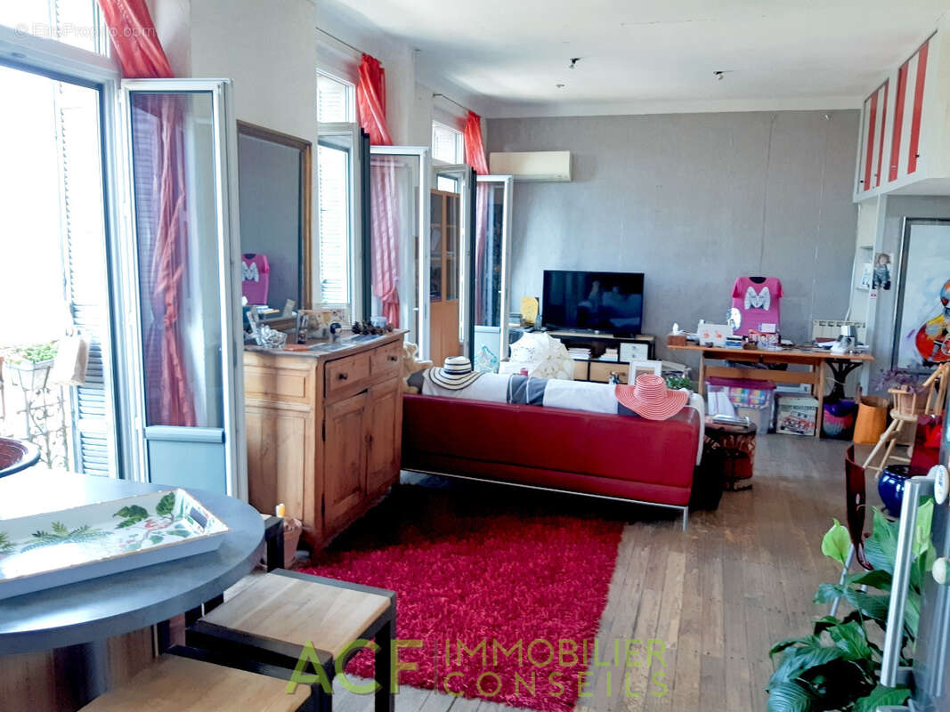 Appartement à HYERES