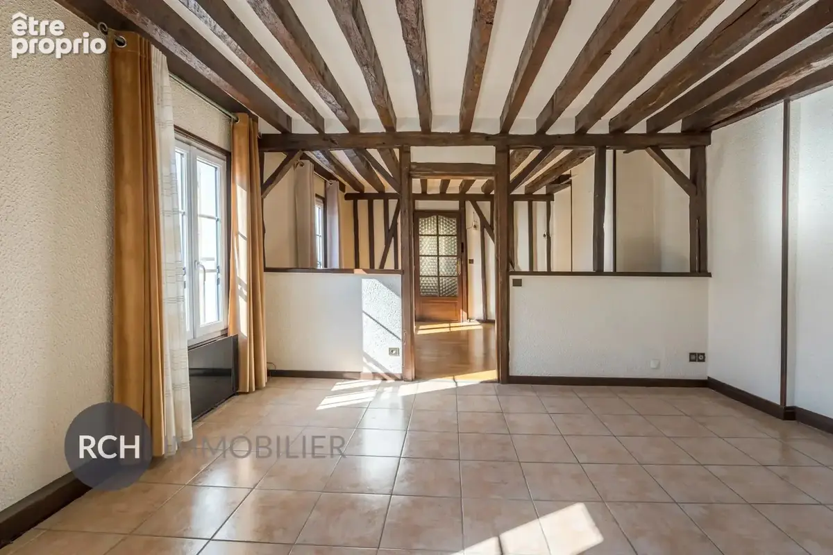 Photo Appartement à Montfort-L'amaury au prix de 175 000€