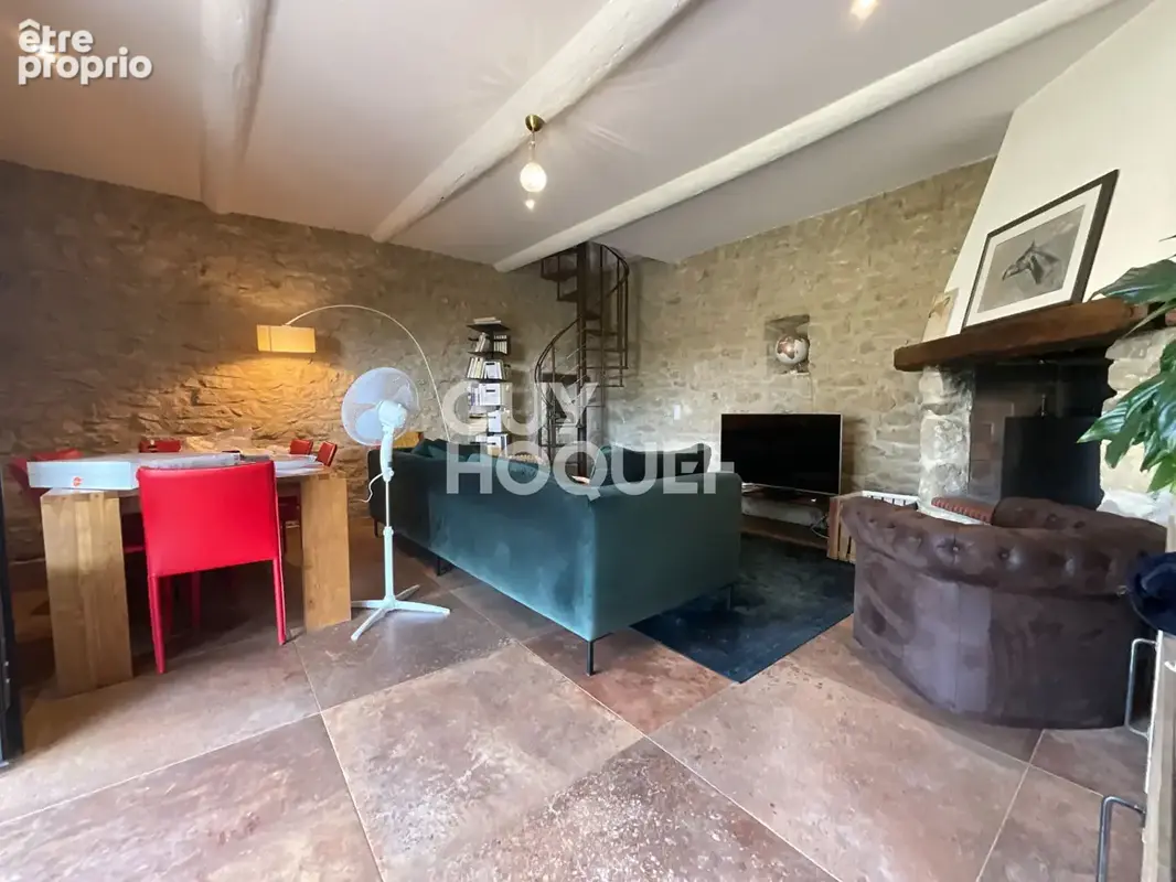 Maison de charme à vendre à L'Isle-sur-la-Sorgue 4 pièces grand terrain - photo 6