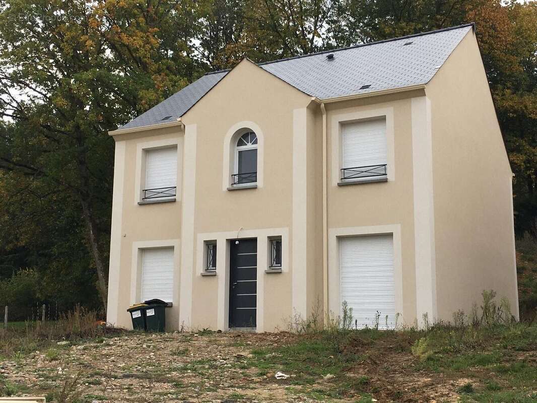 Terrain à LUZARCHES