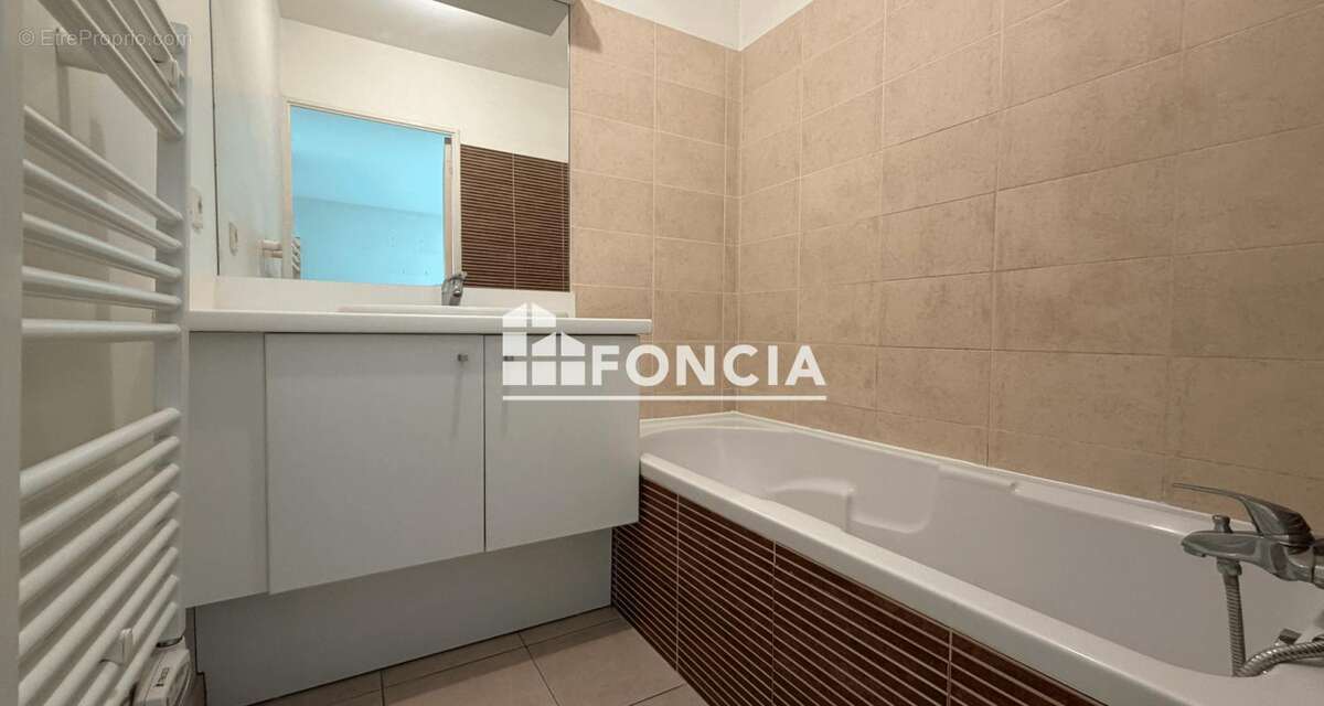 Appartement à BOURGOIN-JALLIEU