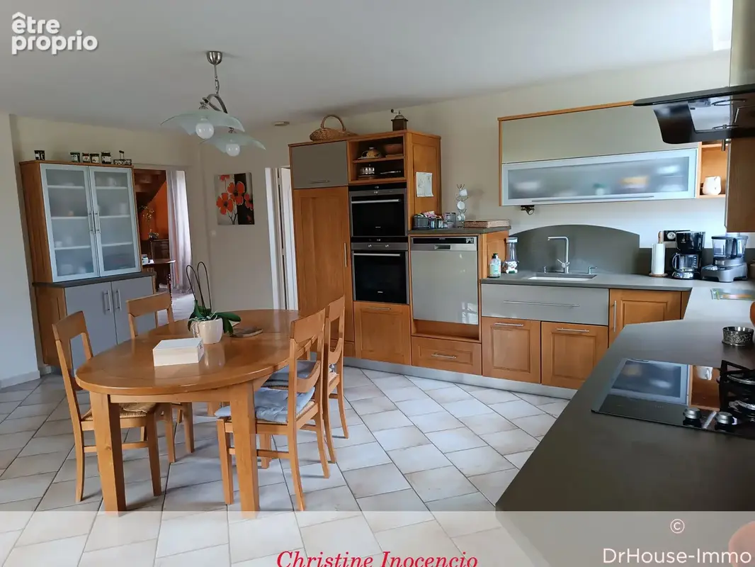 Maison 8 pièces 229 m² à vendre à Barbezieux-Saint-Hilaire (16300) - photo 6