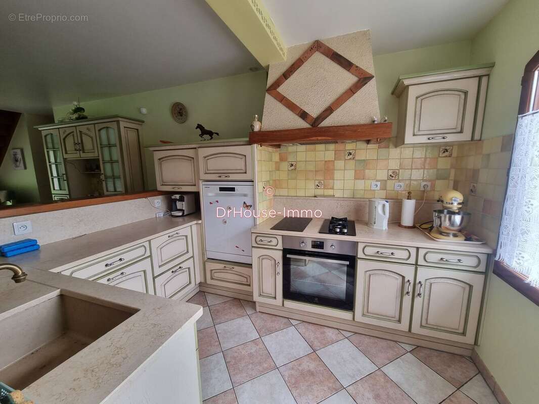 Maison à LA SELLE-EN-HERMOY