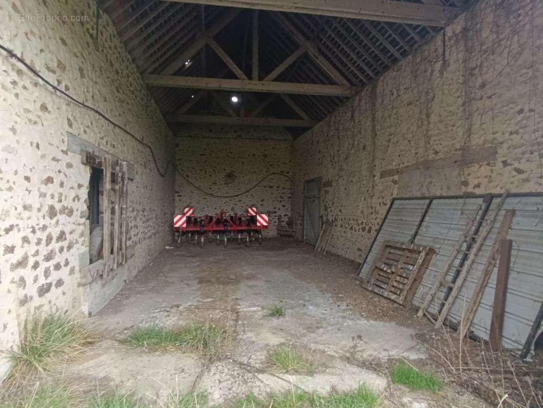 Maison à JOUE-EN-CHARNIE