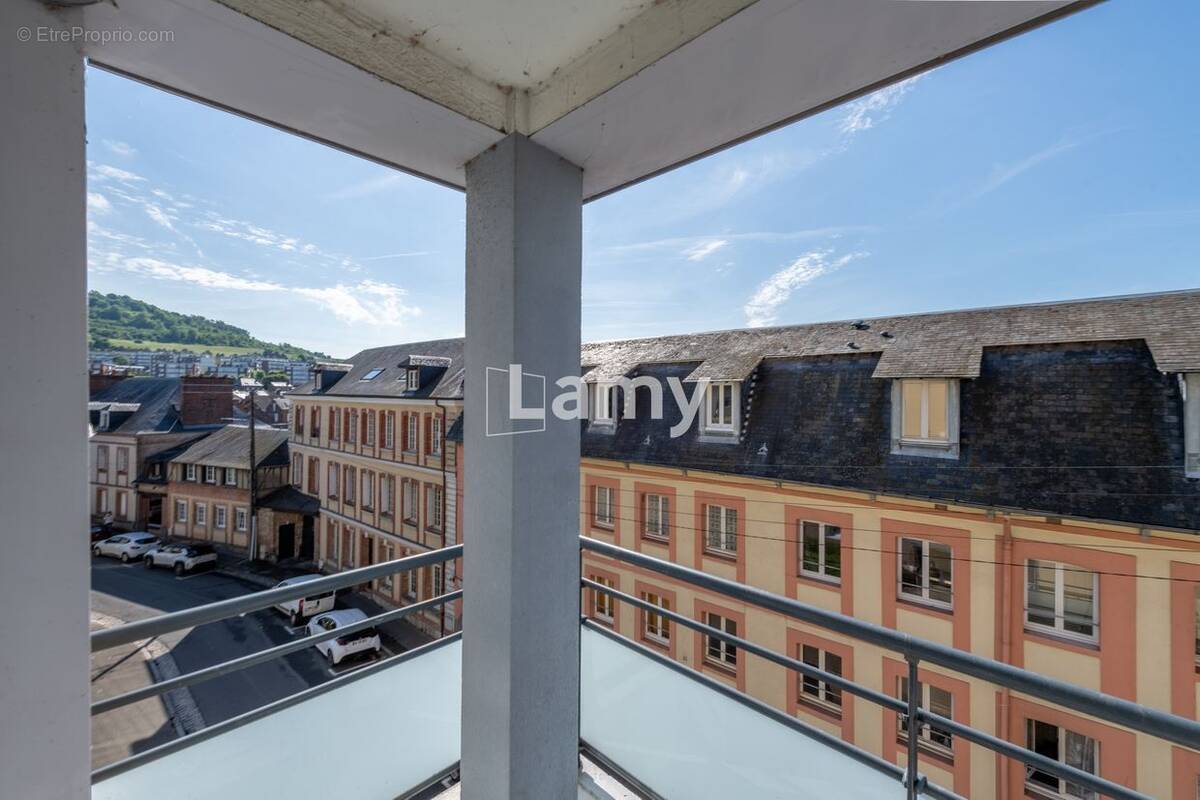 Appartement à NEUFCHATEL-EN-BRAY