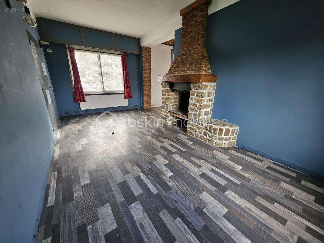 Maison à BEAURAINVILLE