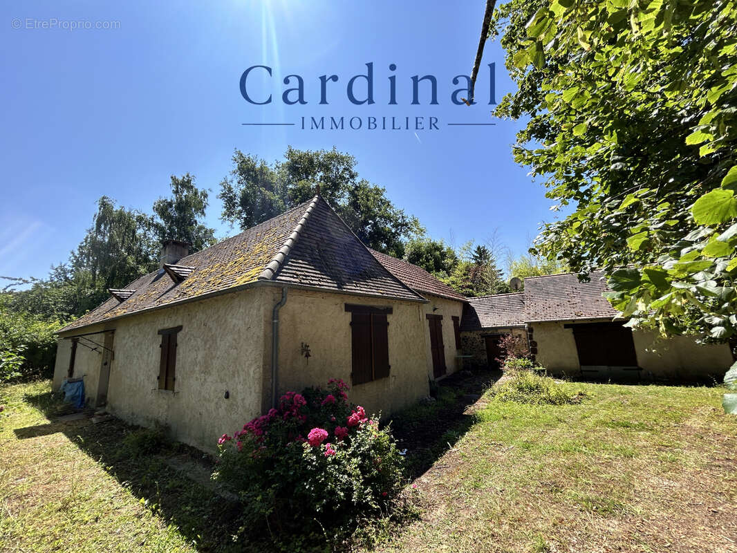 Maison à ROUFFIGNAC-SAINT-CERNIN-DE-REILHAC