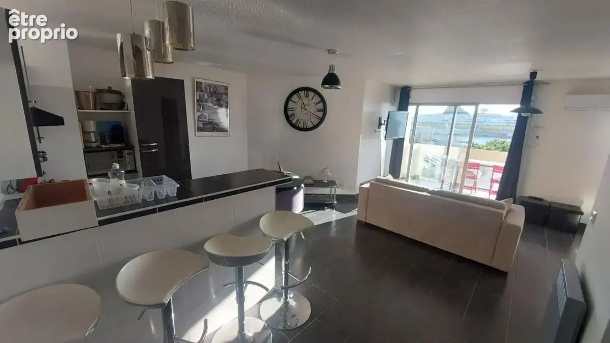 Studio 36 m² avec vue panoramique sur la mer et le port - photo 6