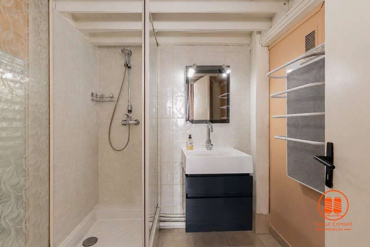 T3 avec cachet de 68 m² (1 chambre + 1 alcôve) - photo 6