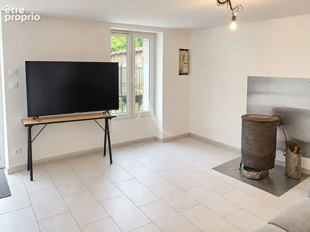 Pommeuse  maison briarde de caractère, 3 chambres, plus de 6 000 m² de terrain - photo 3