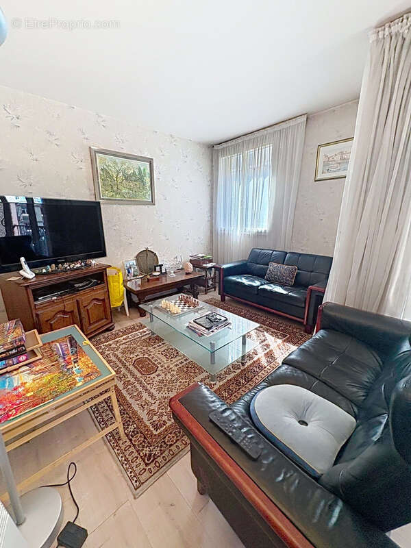 Appartement à CHAVILLE