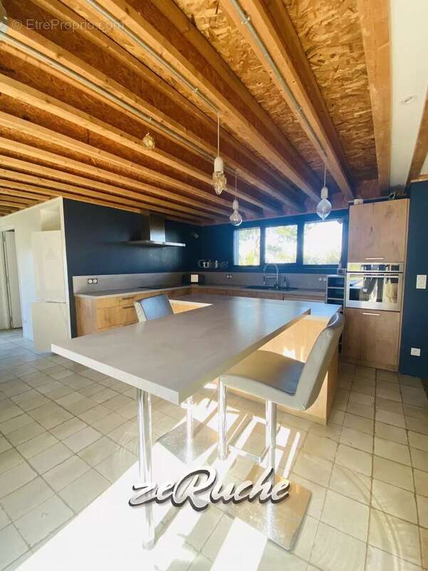 Maison à SAINT-PIERRE-DU-BU