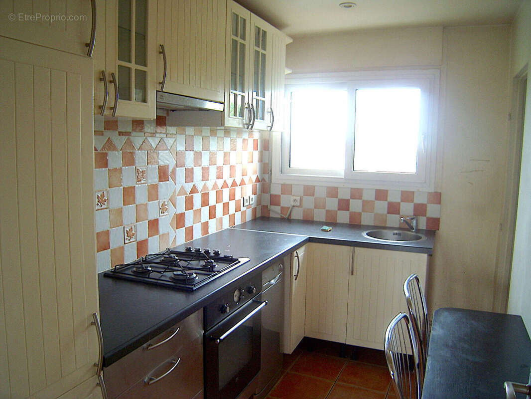 Appartement à SARTROUVILLE