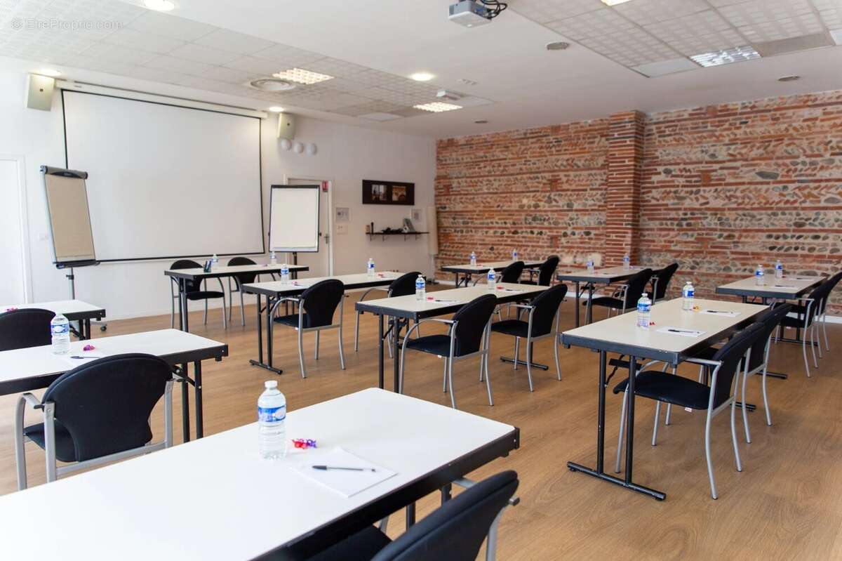 INVESTISSEMENT LOCATIF  TOULOUSE  Résidence de Tourisme Zenitude Le Parc de l'Escale  6,15 % de rentabilité - photo 9