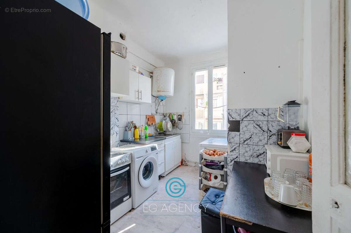 Appartement à MARSEILLE-3E