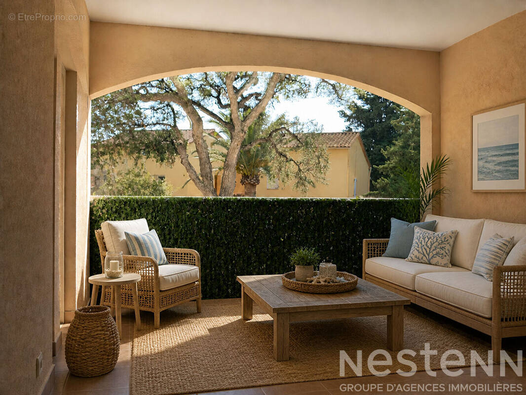 Appartement à BORMES-LES-MIMOSAS