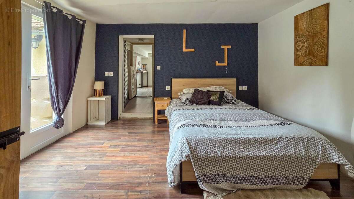 Maison 124 m² à La Breille-Les-Pins  - photo 4