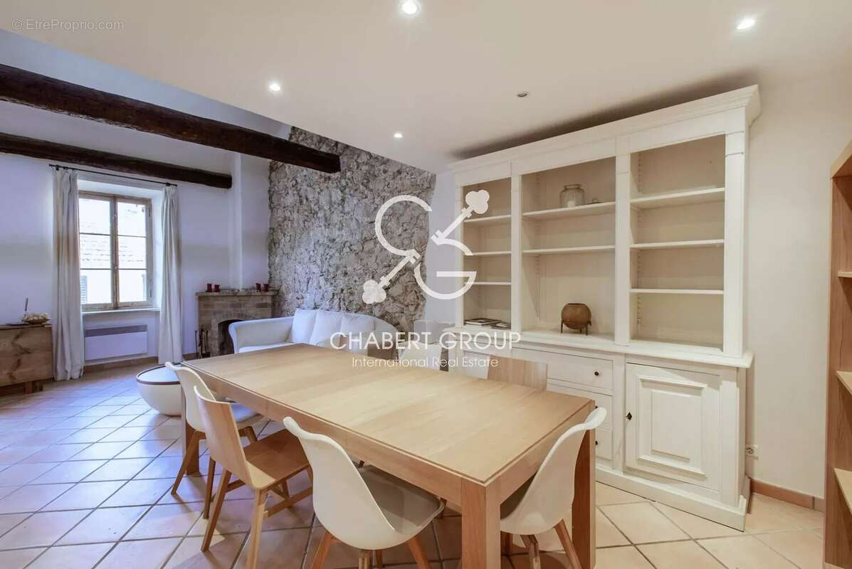 Appartement à VILLEFRANCHE-SUR-MER