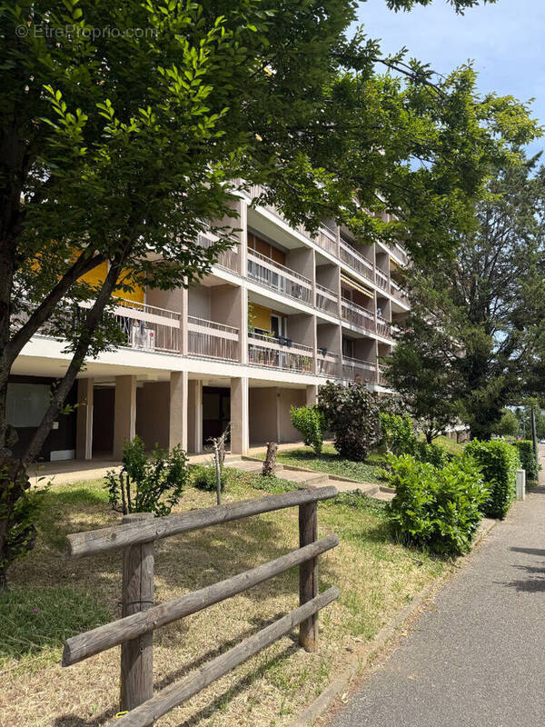 Appartement à SAINTE-FOY-LES-LYON