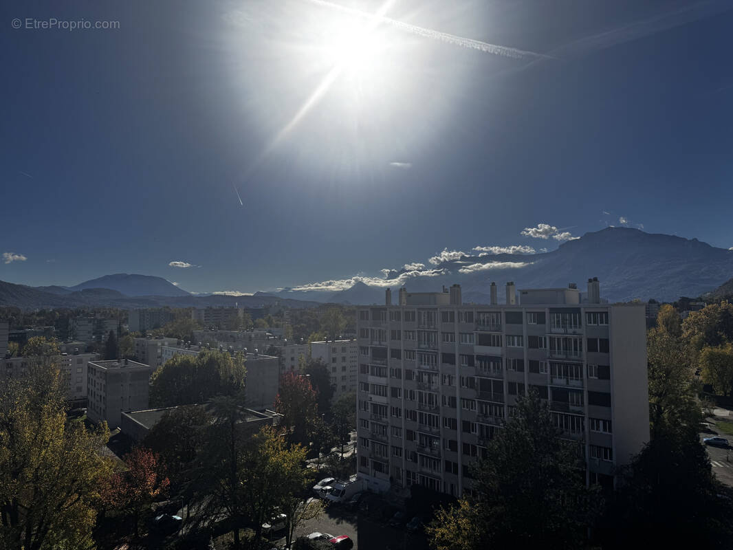 Appartement à MEYLAN