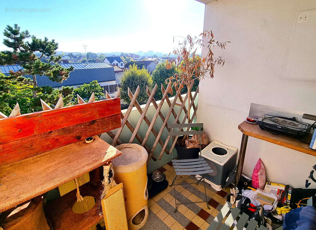 Appartement à HOUILLES