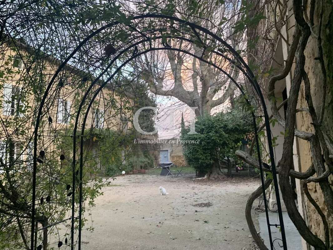 Maison à VAISON-LA-ROMAINE