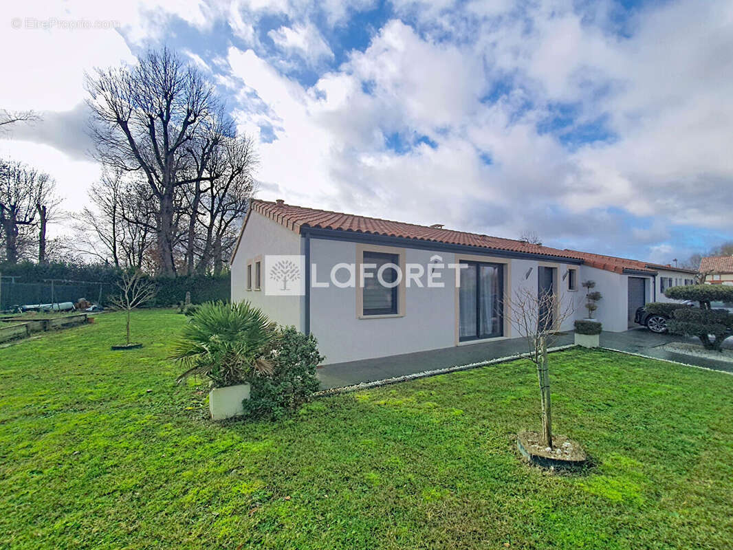 Maison à NOHIC