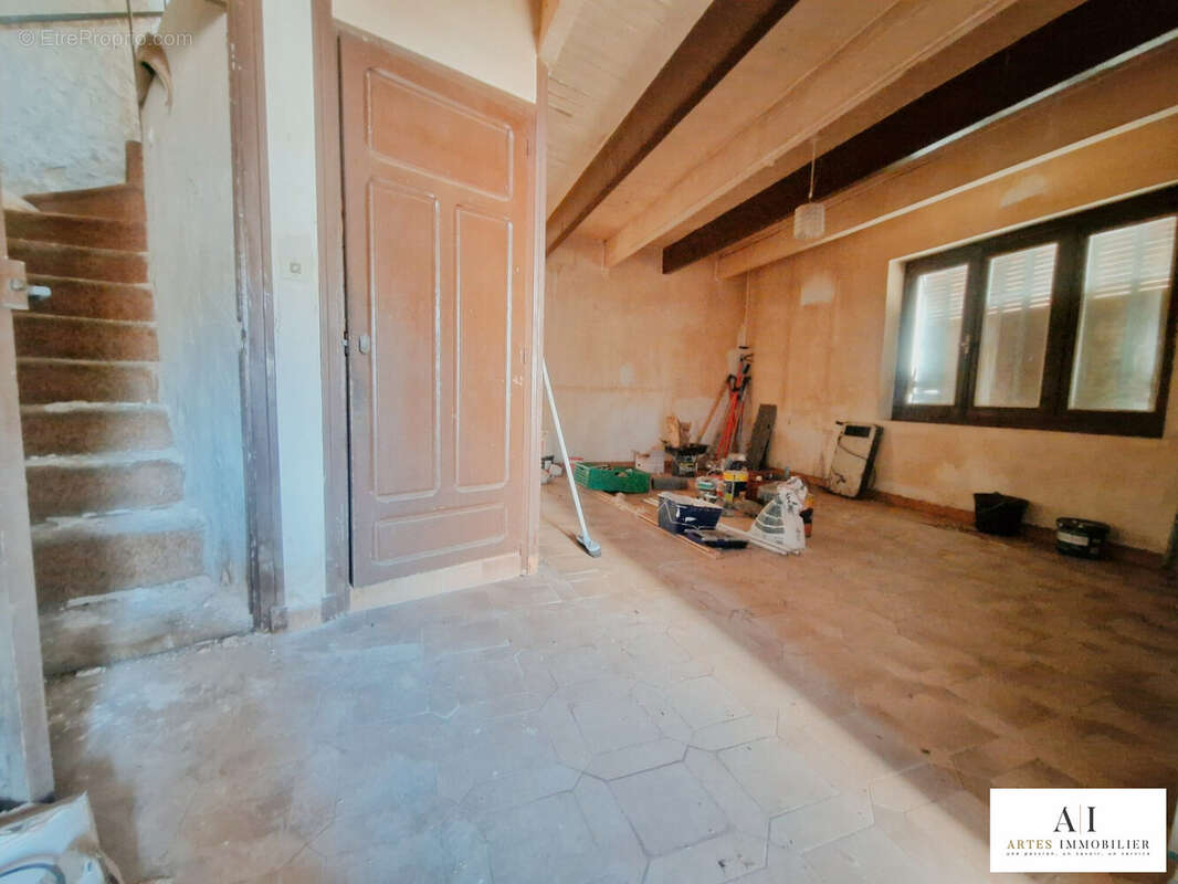 Maison 75 m² à Reauville  - photo 7