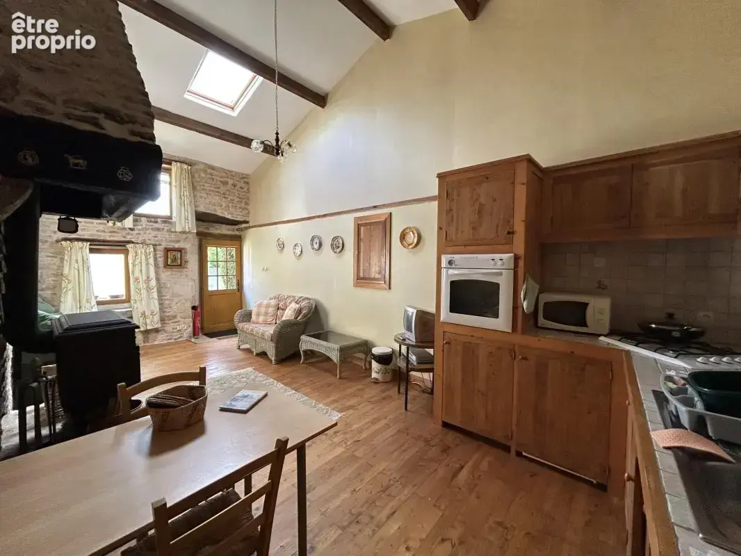 Maison de caractère 5 chambres avec gîte et jardin arboré - photo 18