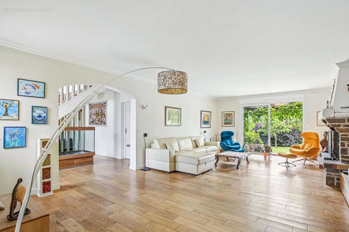 Maison à CROISSY-SUR-SEINE