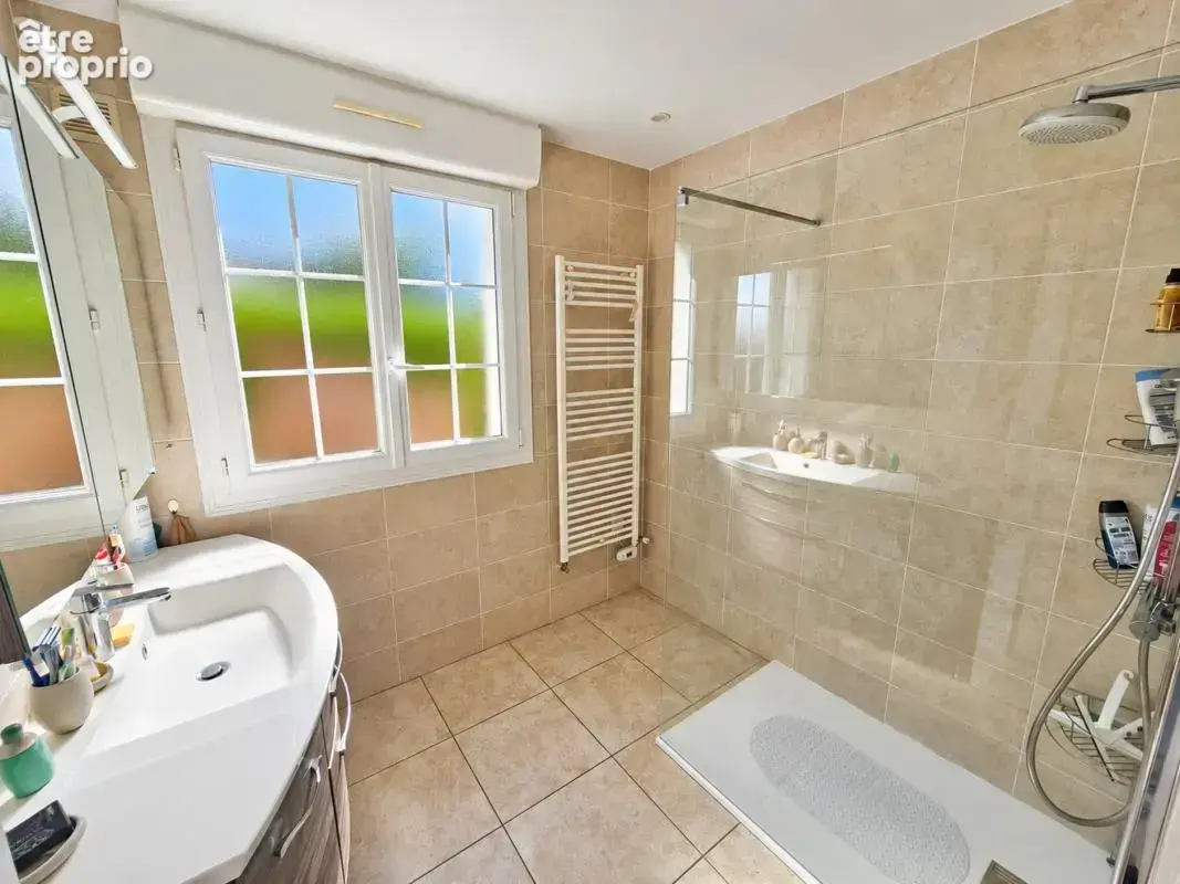 Maison 5 pièces 133 m² à vendre à Parcay-Meslay (37210) - photo 8