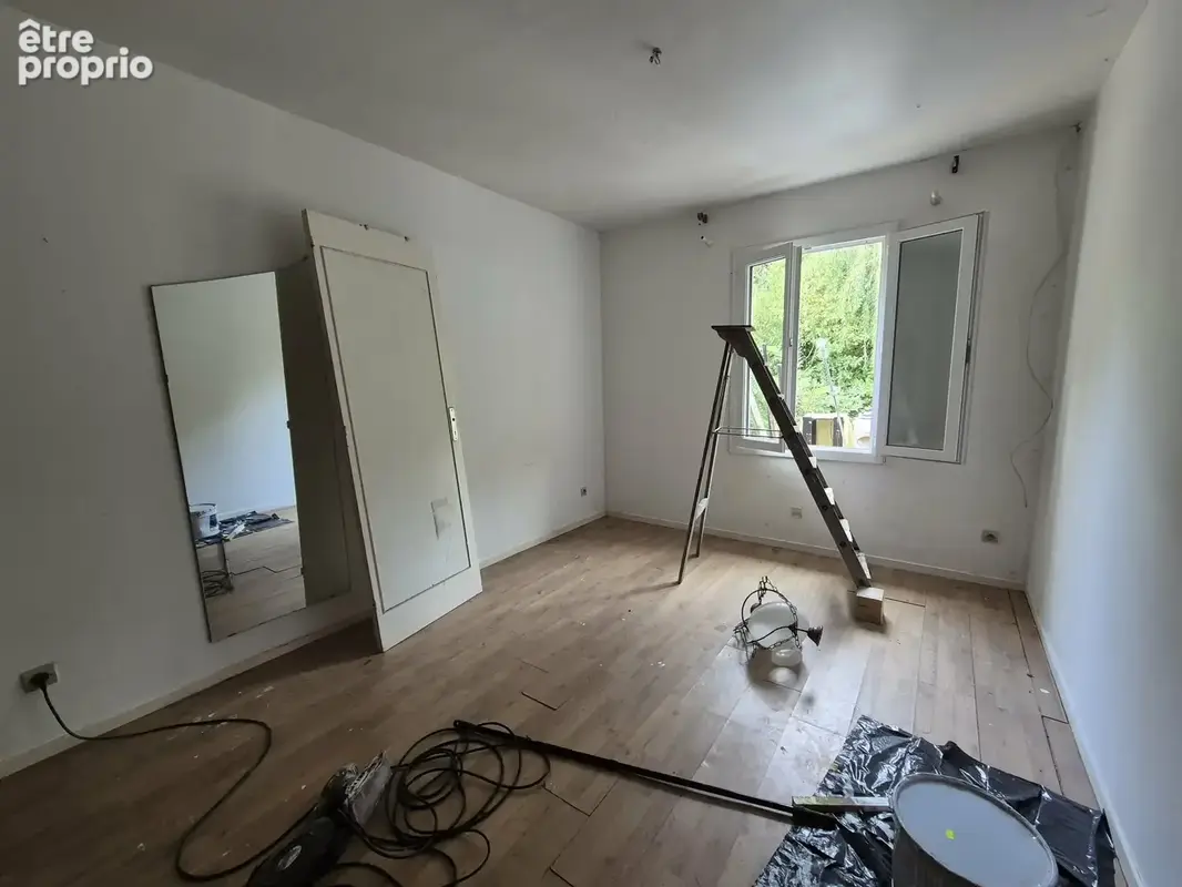 Maison 4 chambres   DPE D   Terrain 594 m2   Garage - photo 5