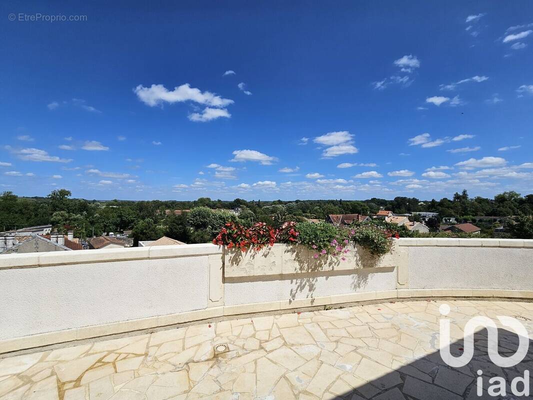 Photo 1 - Maison à CHATEAUNEUF-SUR-CHARENTE