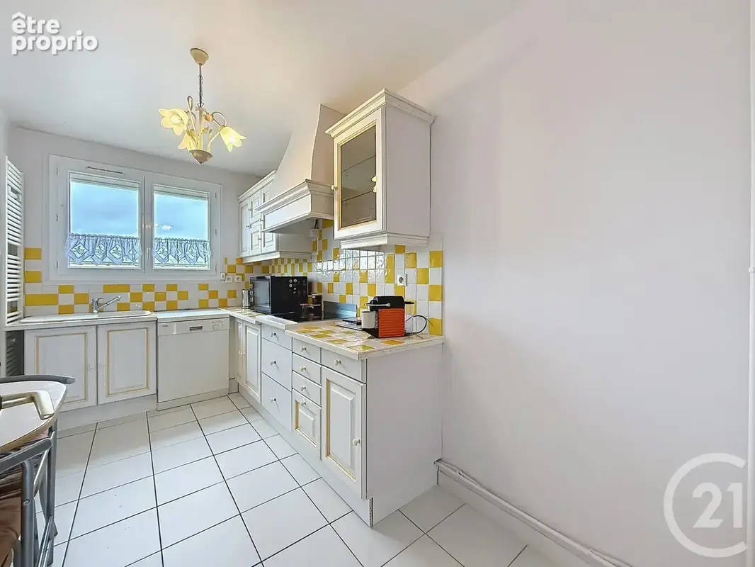 Appartement 5 pièces 91 m² à vendre à Saint-Andre-Les-Vergers (10120) - photo 3