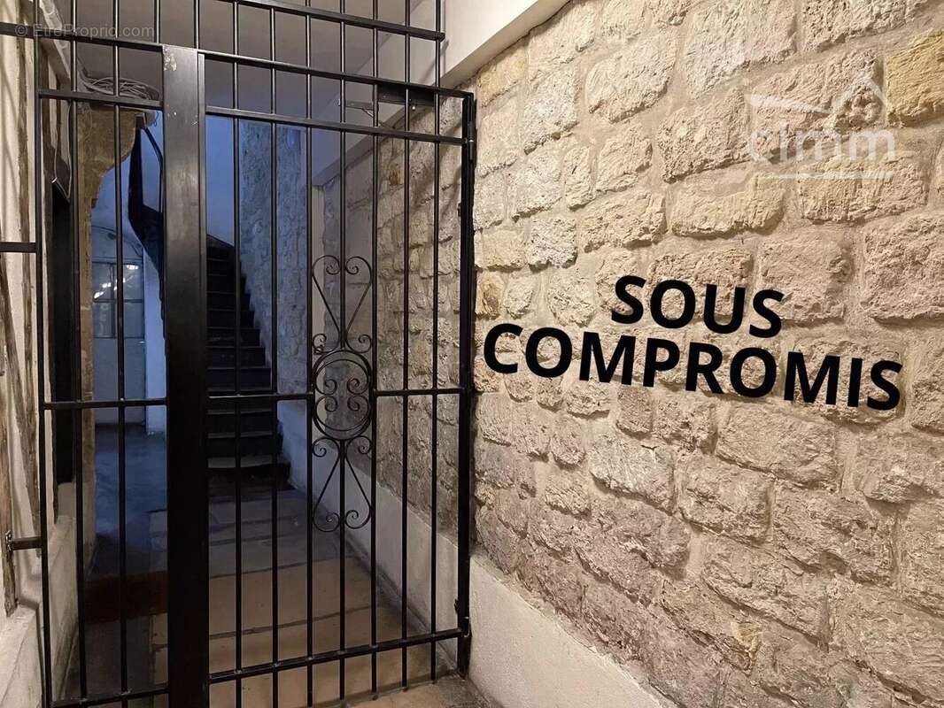 Appartement à PARIS-2E