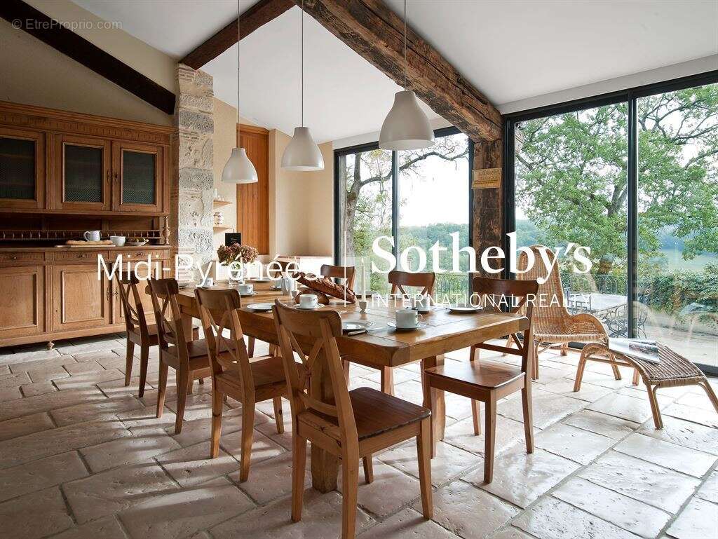 Maison à SAINT-CAPRAIS-DE-LERM