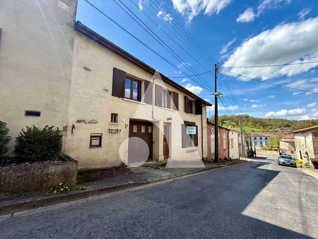 Maison à NAIVES-ROSIERES