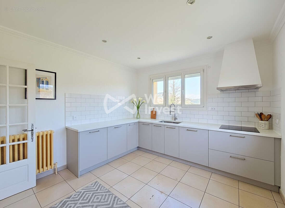 Maison 146 m² à Millau  - photo 3