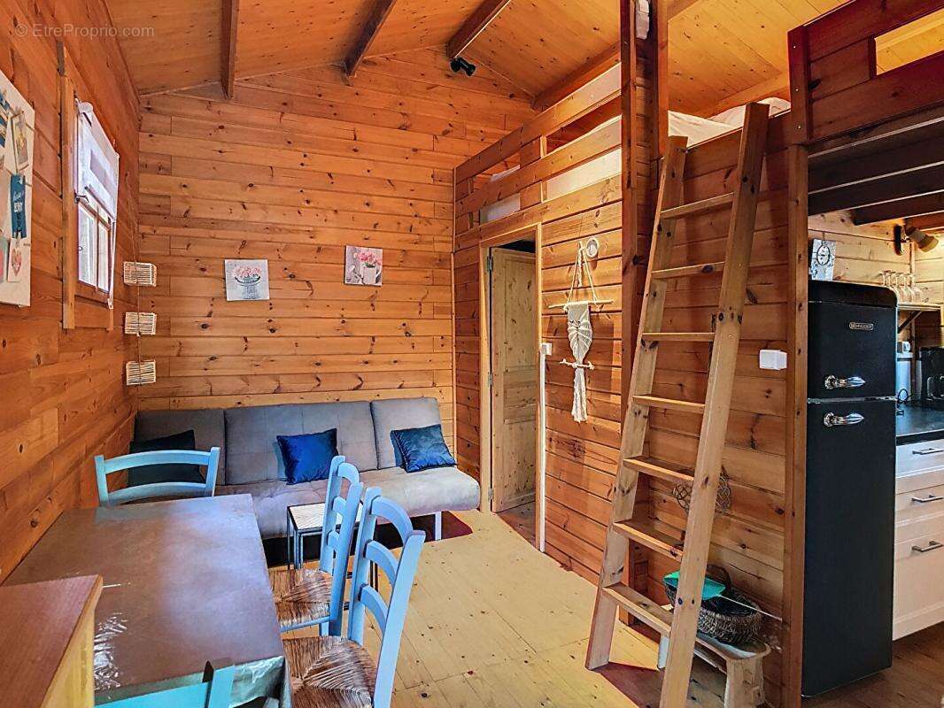 Maison à LE BUISSON-DE-CADOUIN